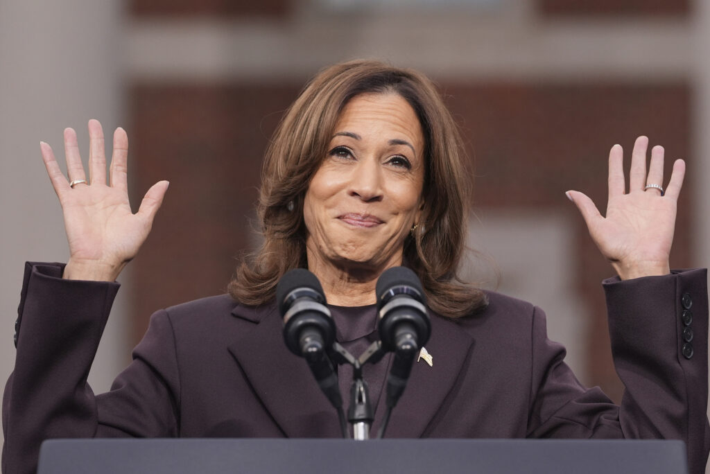 Kamala Harris se debate entre dos opciones para su futuro político: la Casa Blanca o California