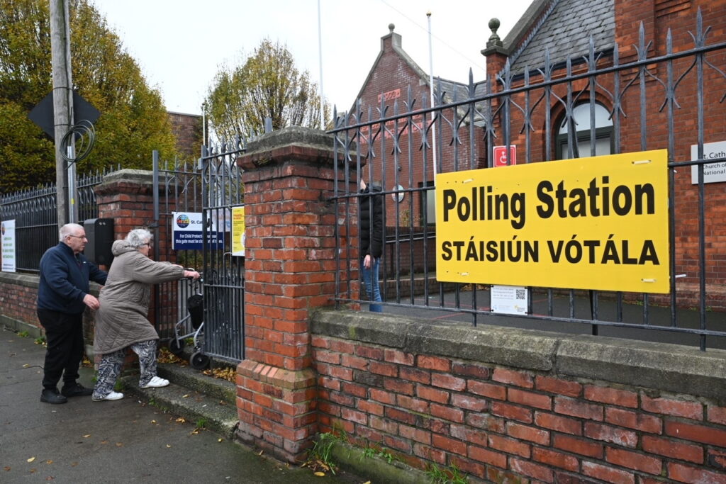 Final de ‘foto finish’ en las elecciones irlandesas