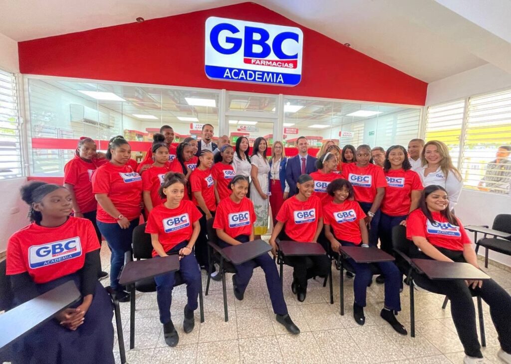 GBC Farmacias inaugura proyecto Academia GBC en Monte Plata