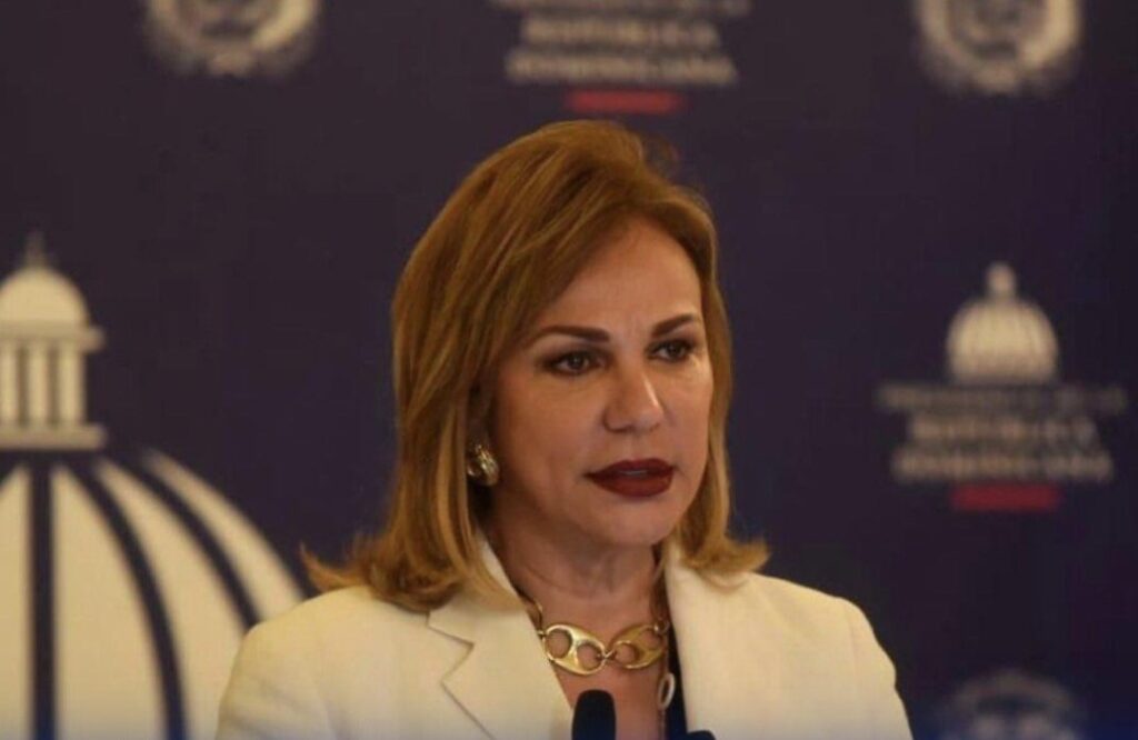 Ministra de Cultura, Milagros Germán, Presenta su Renuncia y Retoma su Carrera como Comunicadora