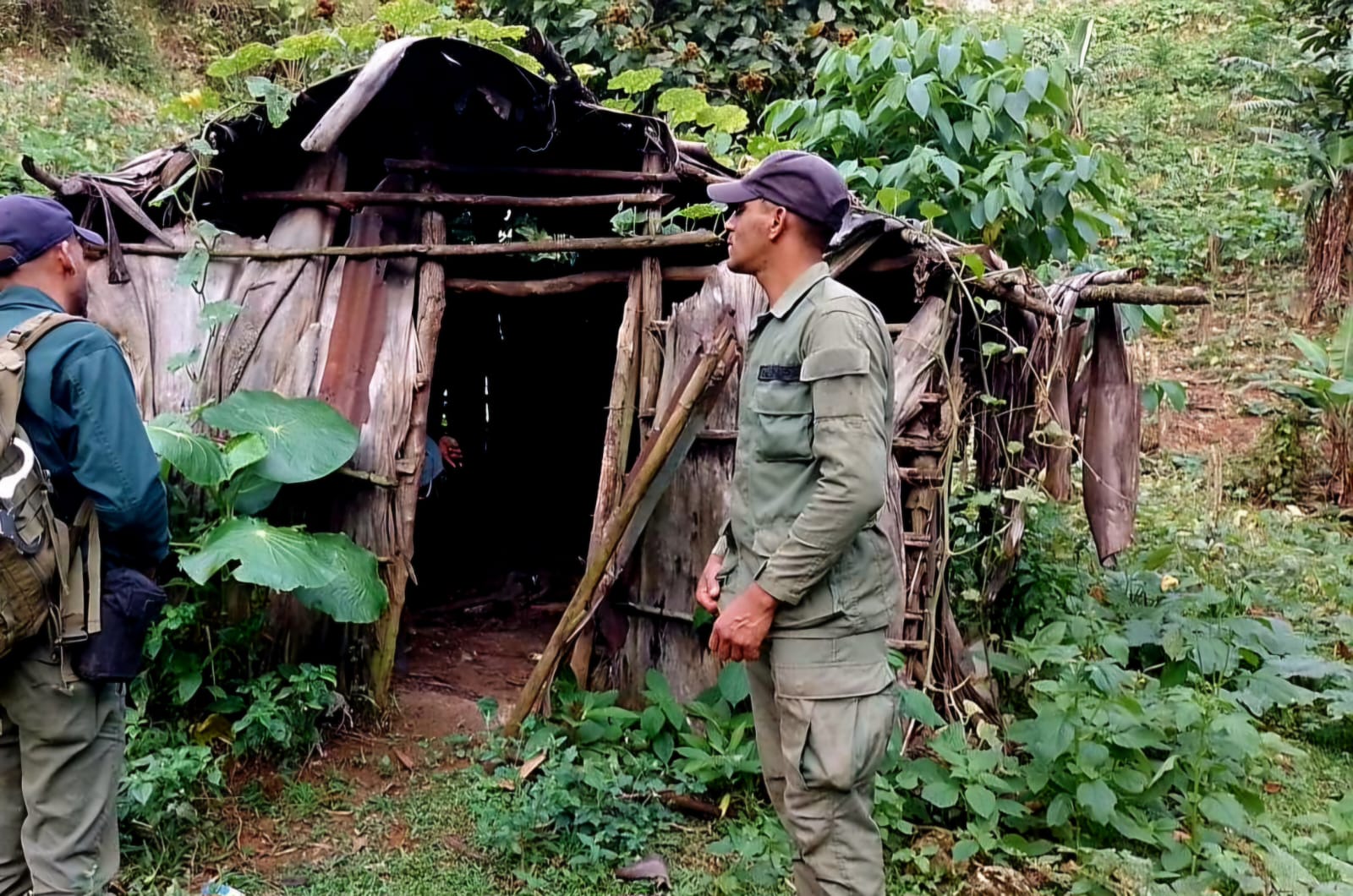 Detienen a 10 haitianos acusados de causar daños en Parque Los Haitises